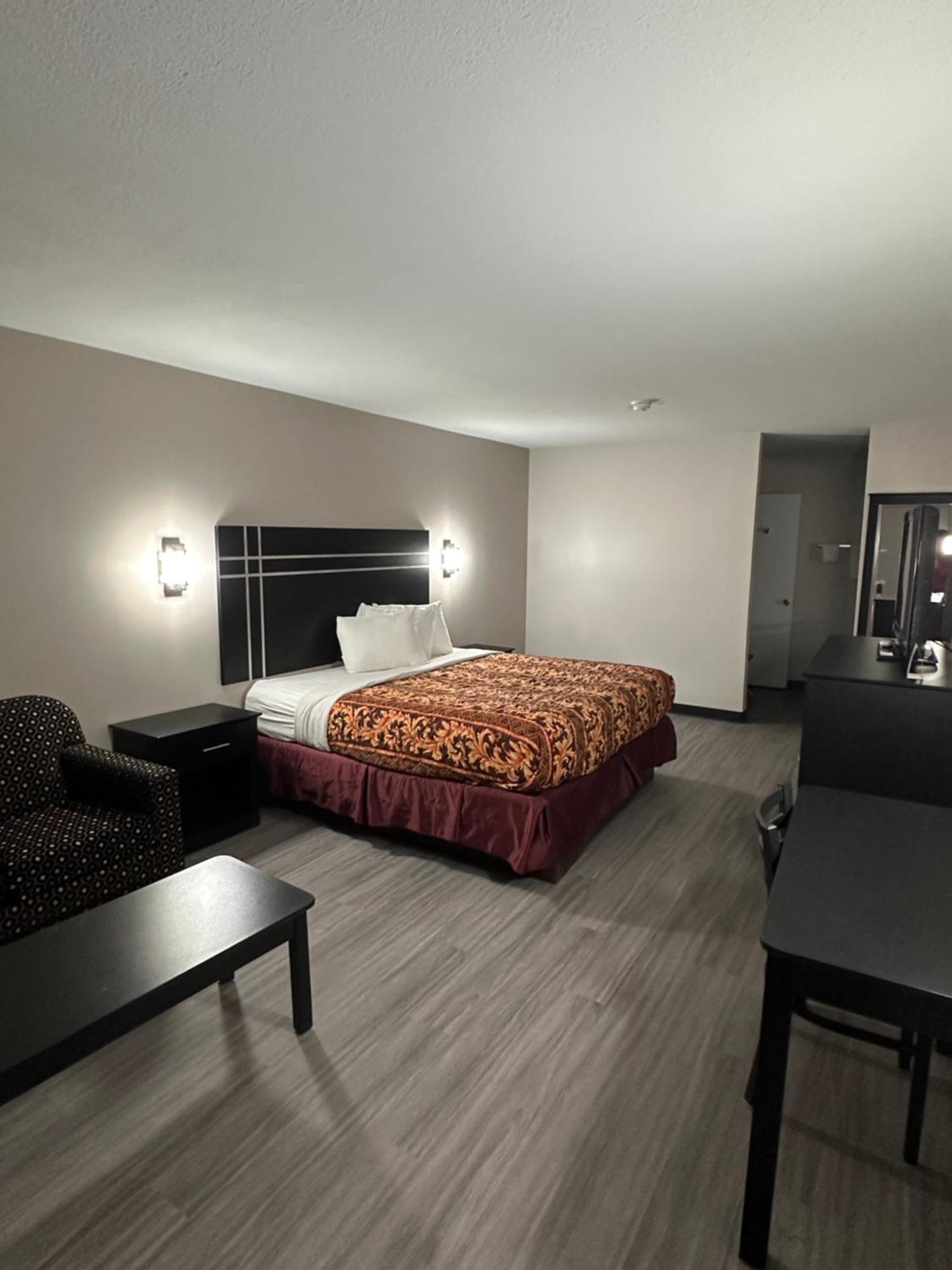 Sunset Inn Brady Екстериор снимка